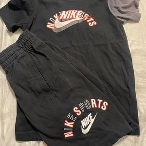 Boys Nike Lot size 8 (S)